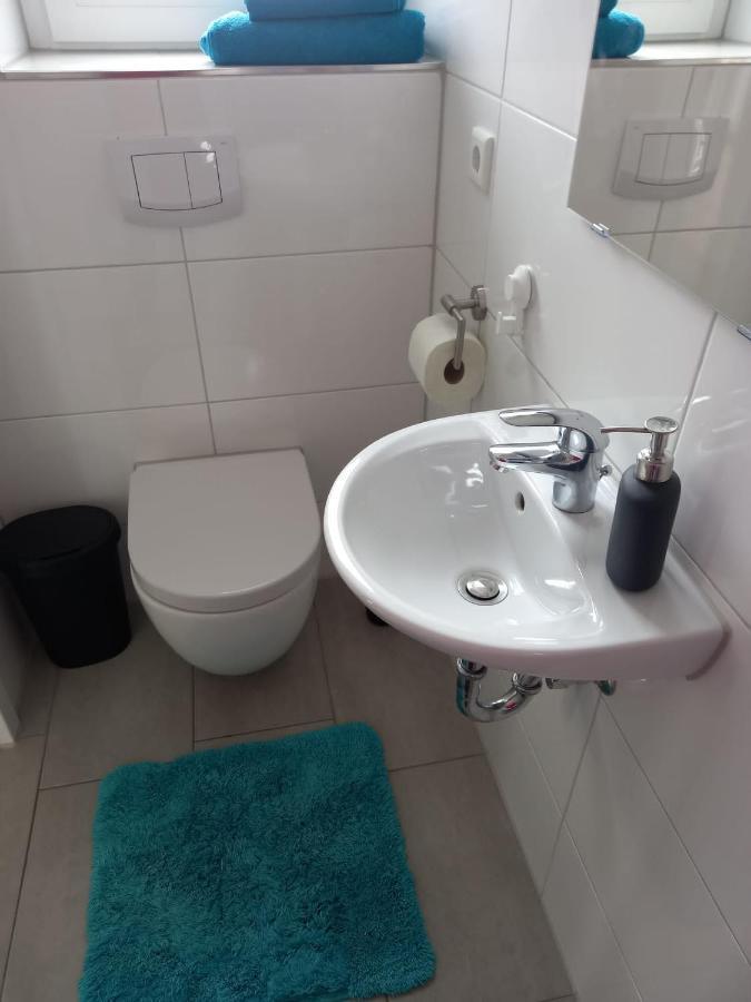 Neubau Appartement Mit Terasse, Privater Eingang,Parkplatz,Kueche Fürth Zewnętrze zdjęcie