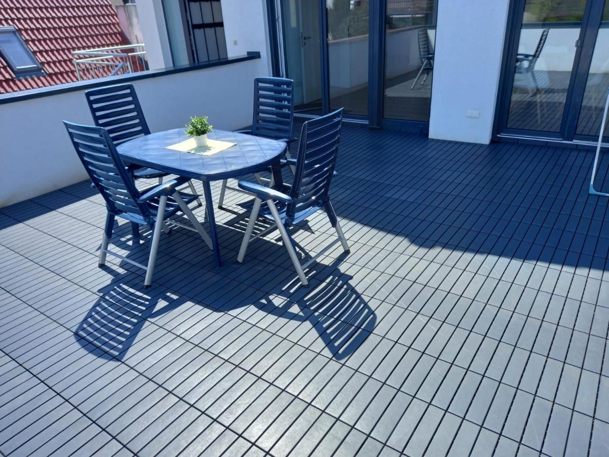 Neubau Appartement Mit Terasse, Privater Eingang,Parkplatz,Kueche Fürth Zewnętrze zdjęcie